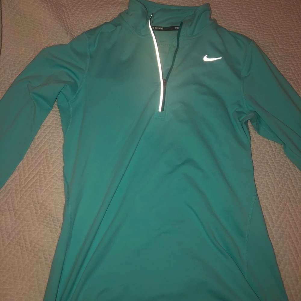 S Nike running jacket with thumb holes